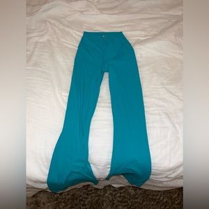 Splits59 blue flare leggings
